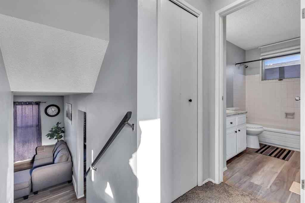 MLS® A2269121 - 16 Castleglen Crescent NE in Castleridge Calgary, Residential