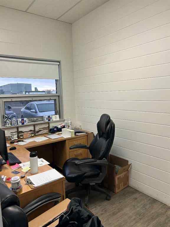 MLS&reg; # A2269126 - 233 31 Street N in Anderson Industrial Park Lethbridge, Commercial Open Houses