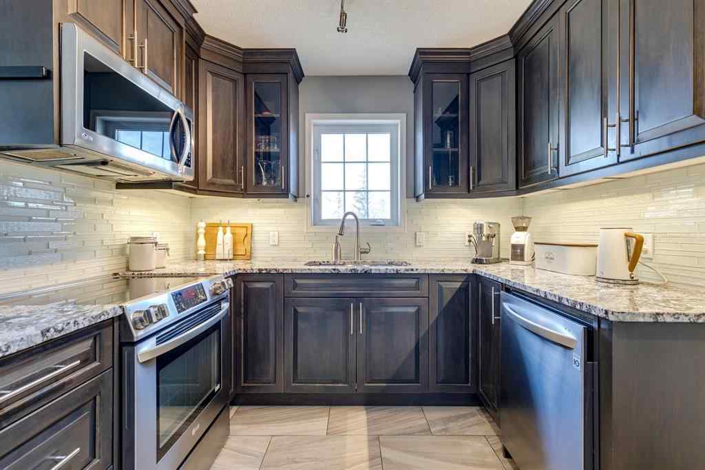 MLS&reg; # A2269136 - Unit #3101 7171 Coach Hill Road SW in Coach Hill Calgary, Residential Open Houses