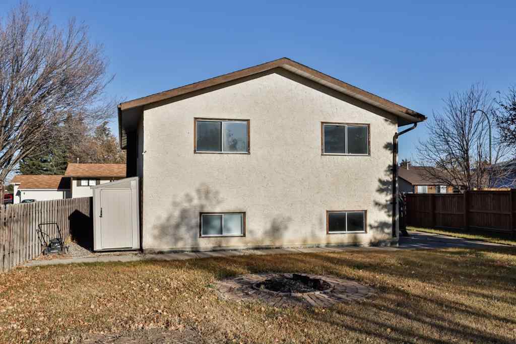 MLS® A2269137 - 125 Princeton Crescent W in Varsity Village Lethbridge, Residential