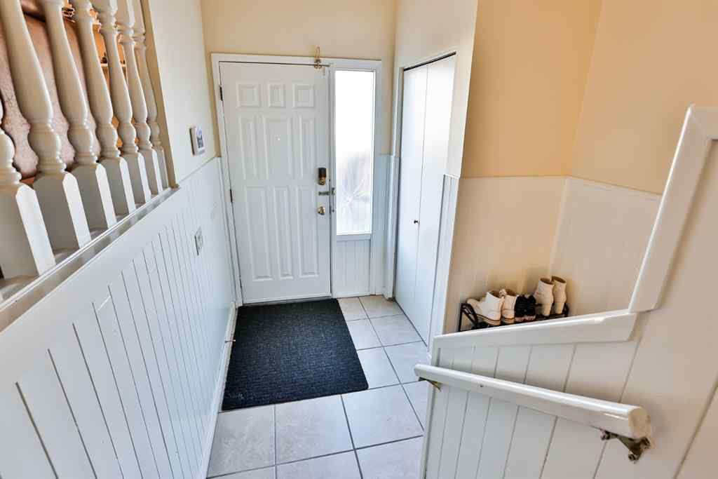 MLS® A2269137 - 125 Princeton Crescent W in Varsity Village Lethbridge, Residential