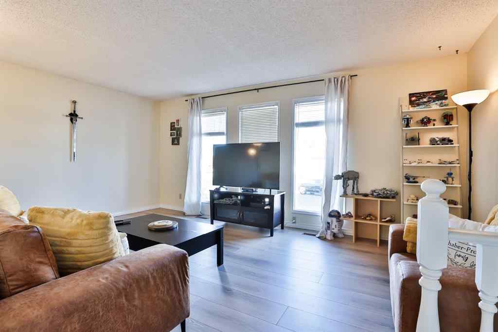 MLS® A2269137 - 125 Princeton Crescent W in Varsity Village Lethbridge, Residential