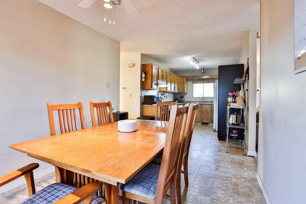 MLS® A2269137 - 125 Princeton Crescent W in Varsity Village Lethbridge, Residential