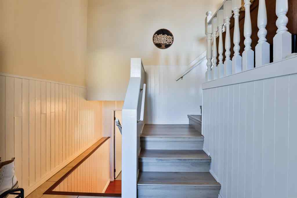 MLS® A2269137 - 125 Princeton Crescent W in Varsity Village Lethbridge, Residential