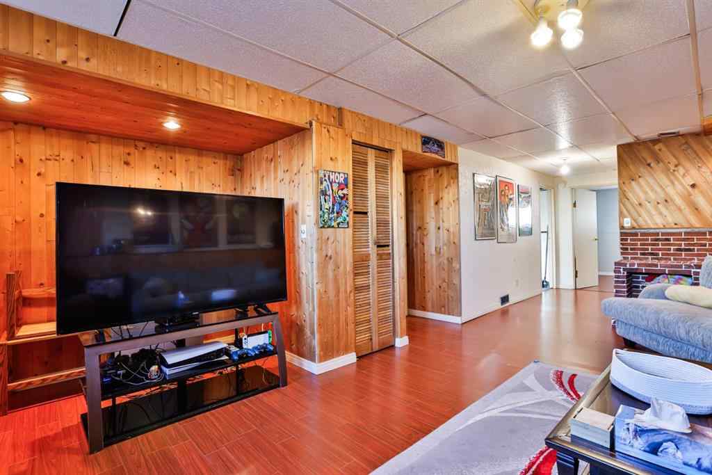 MLS® A2269137 - 125 Princeton Crescent W in Varsity Village Lethbridge, Residential