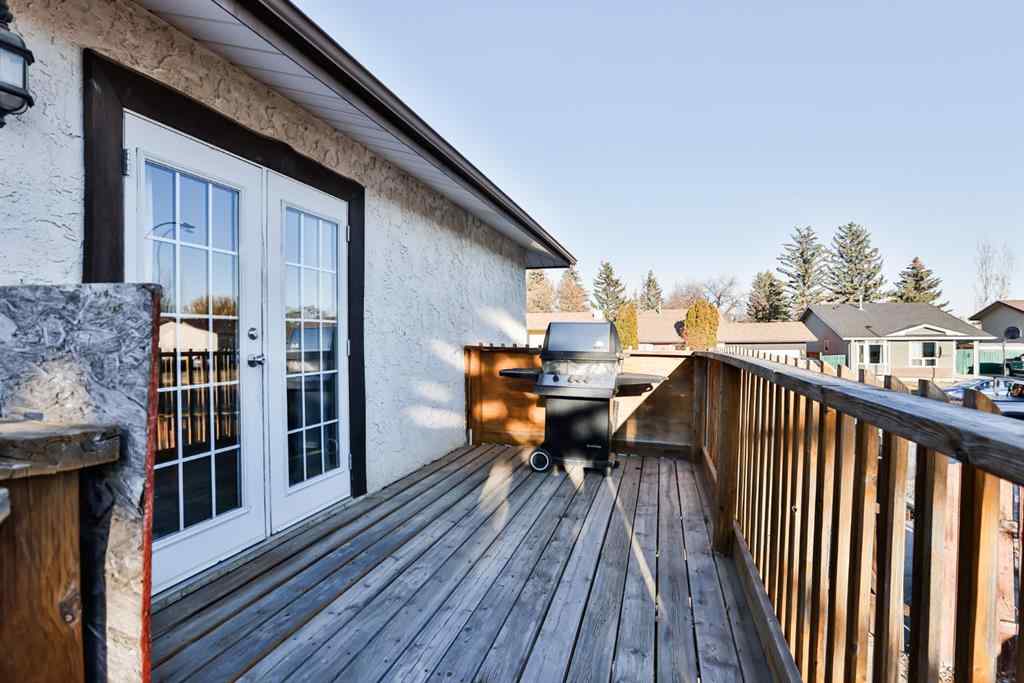 MLS® A2269137 - 125 Princeton Crescent W in Varsity Village Lethbridge, Residential