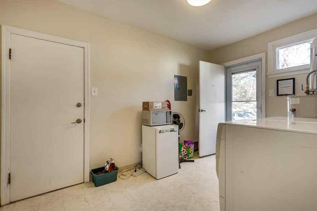 MLS® A2269138 - 5218 56 Avenue  in Central Ponoka Ponoka, Multi-Family