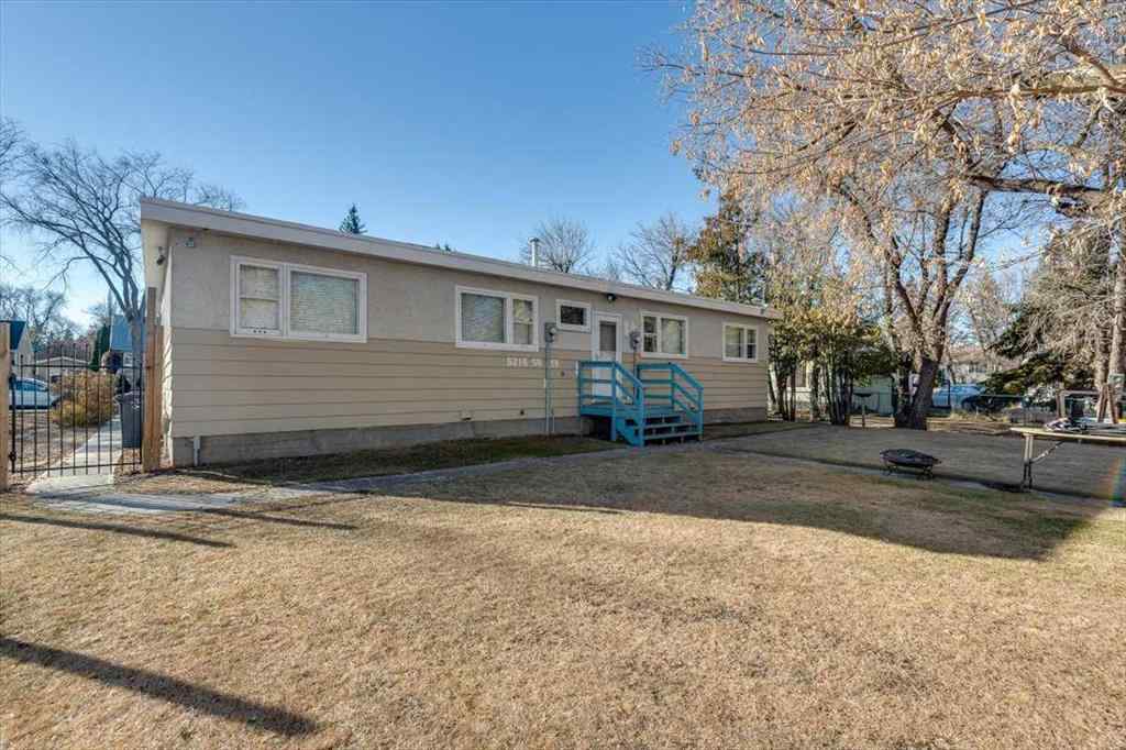 MLS® A2269138 - 5218 56 Avenue  in Central Ponoka Ponoka, Multi-Family