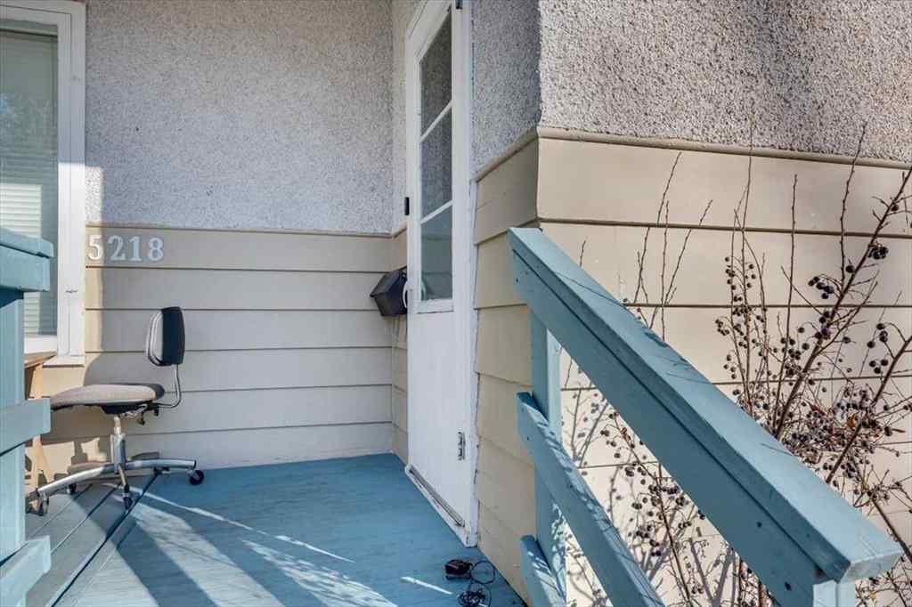 MLS® A2269138 - 5218 56 Avenue  in Central Ponoka Ponoka, Multi-Family