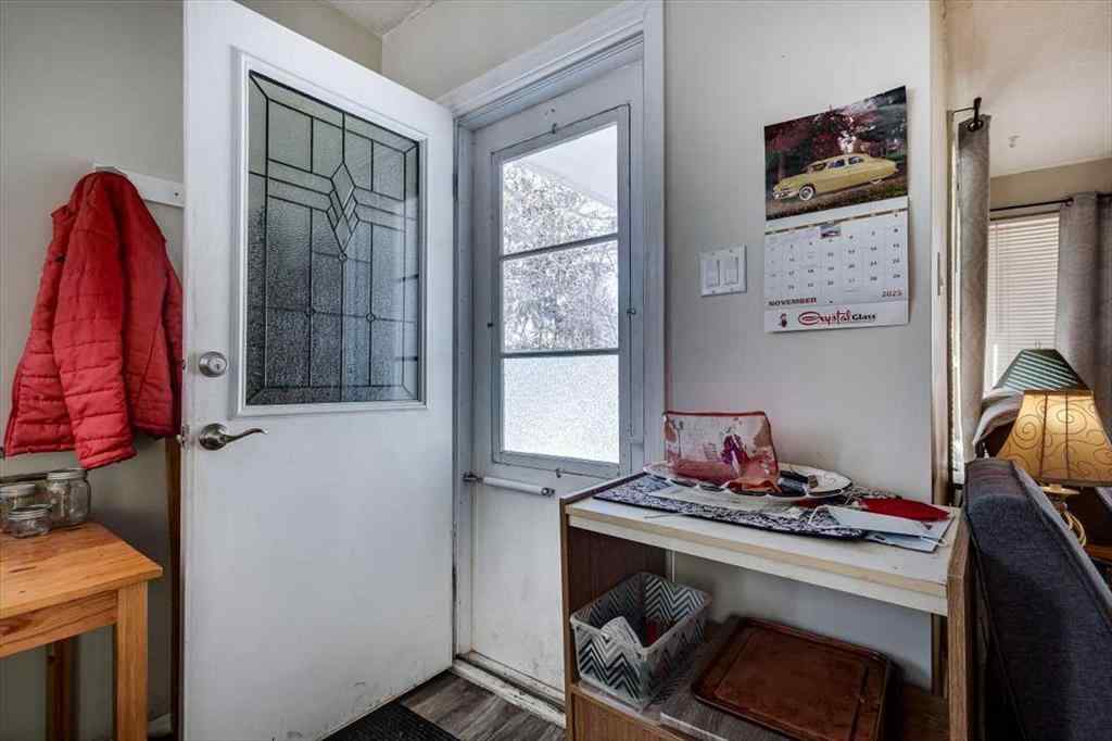 MLS® A2269138 - 5218 56 Avenue  in Central Ponoka Ponoka, Multi-Family