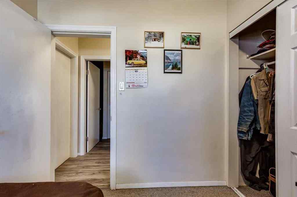 MLS® A2269138 - 5218 56 Avenue  in Central Ponoka Ponoka, Multi-Family