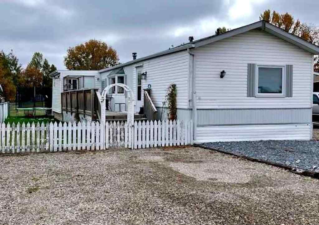 MLS® A2269139 - Unit #45 134 Village Way  in Westpark Village Strathmore, Mobile