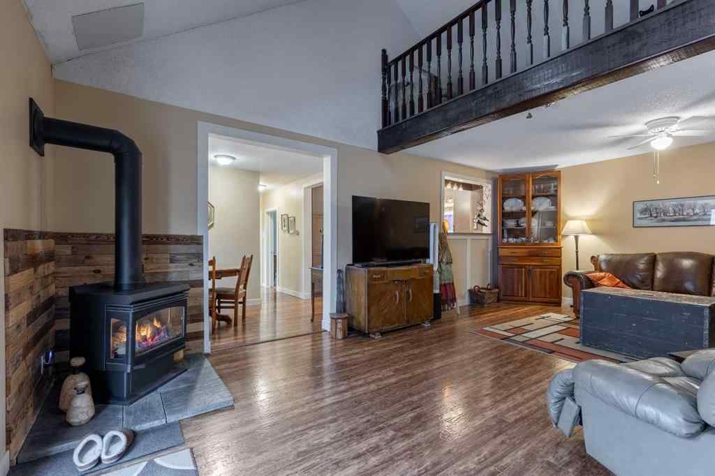 MLS&reg; # A2269142 - 915 7 Street N in NONE Lethbridge, Residential Open Houses