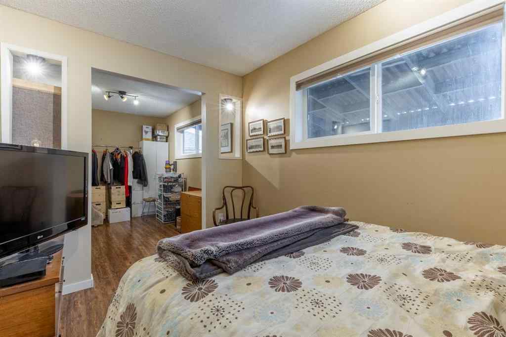MLS&reg; # A2269142 - 915 7 Street N in NONE Lethbridge, Residential Open Houses