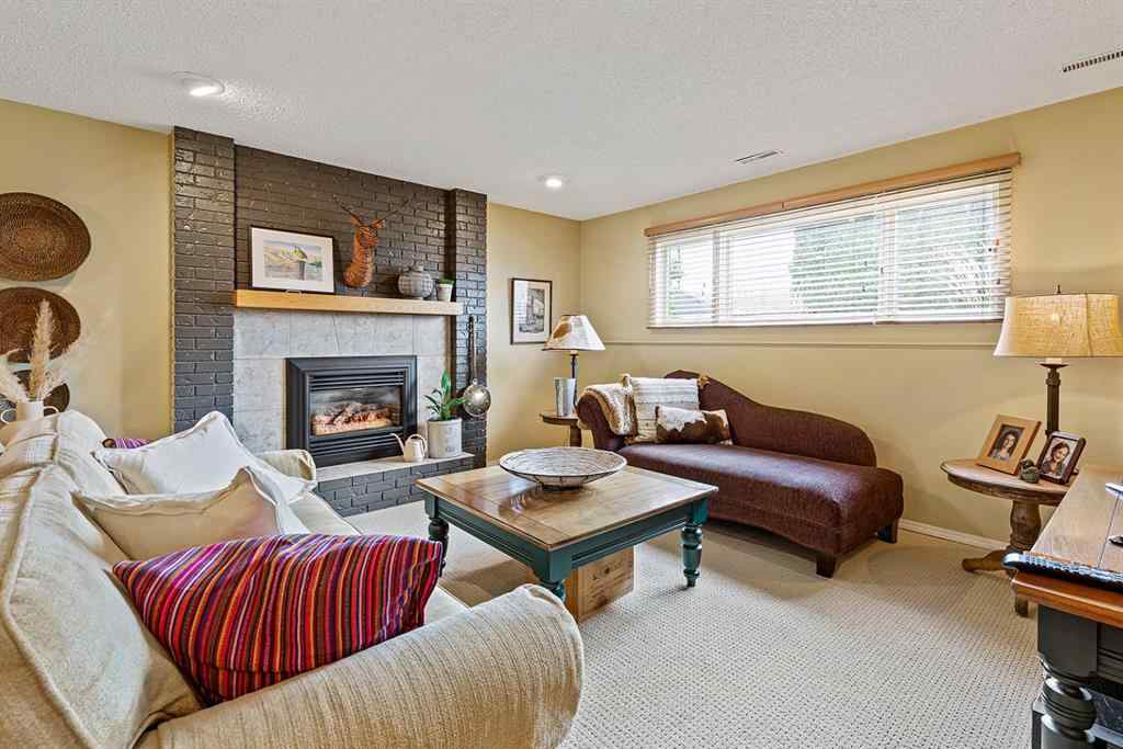 MLS® A2269146 - 4 Ross View Place SE in Ross Glen Medicine Hat, Residential