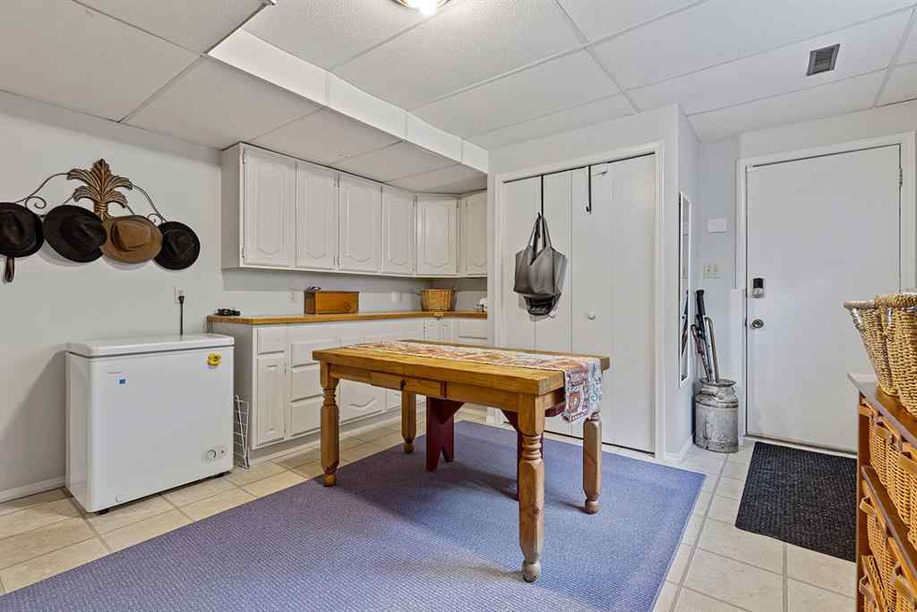 MLS® A2269146 - 4 Ross View Place SE in Ross Glen Medicine Hat, Residential