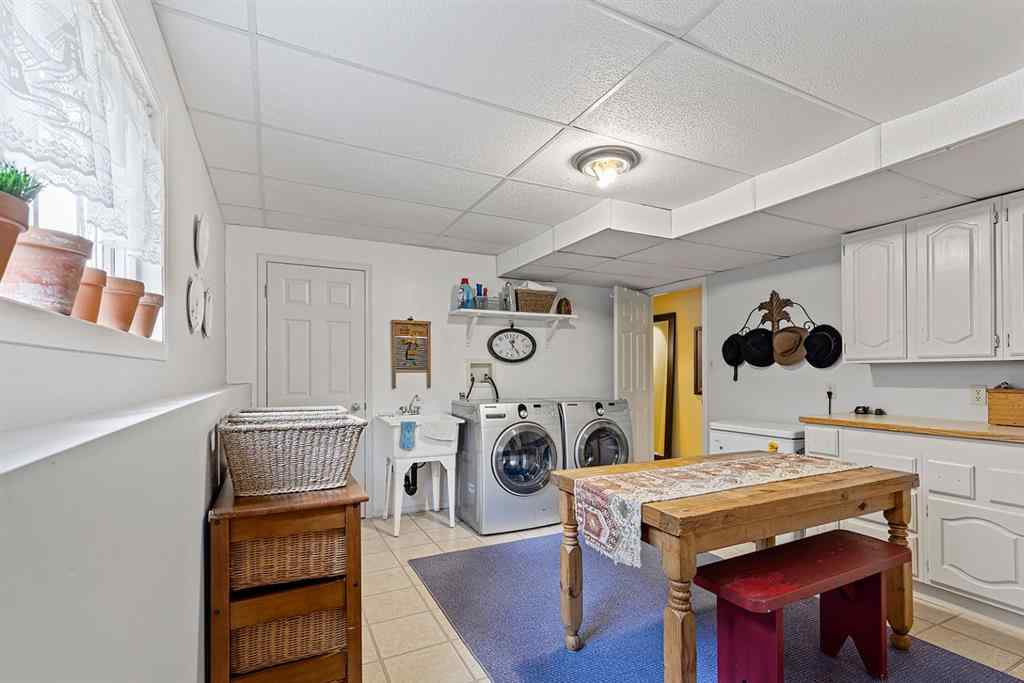 MLS® A2269146 - 4 Ross View Place SE in Ross Glen Medicine Hat, Residential