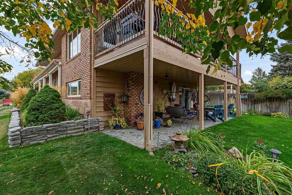 MLS® A2269146 - 4 Ross View Place SE in Ross Glen Medicine Hat, Residential