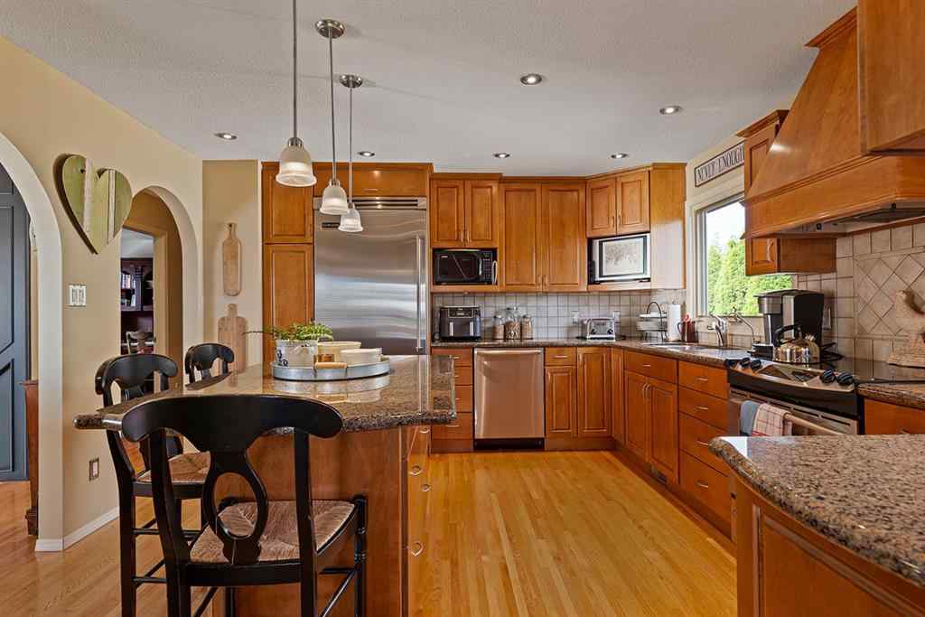 MLS® A2269146 - 4 Ross View Place SE in Ross Glen Medicine Hat, Residential