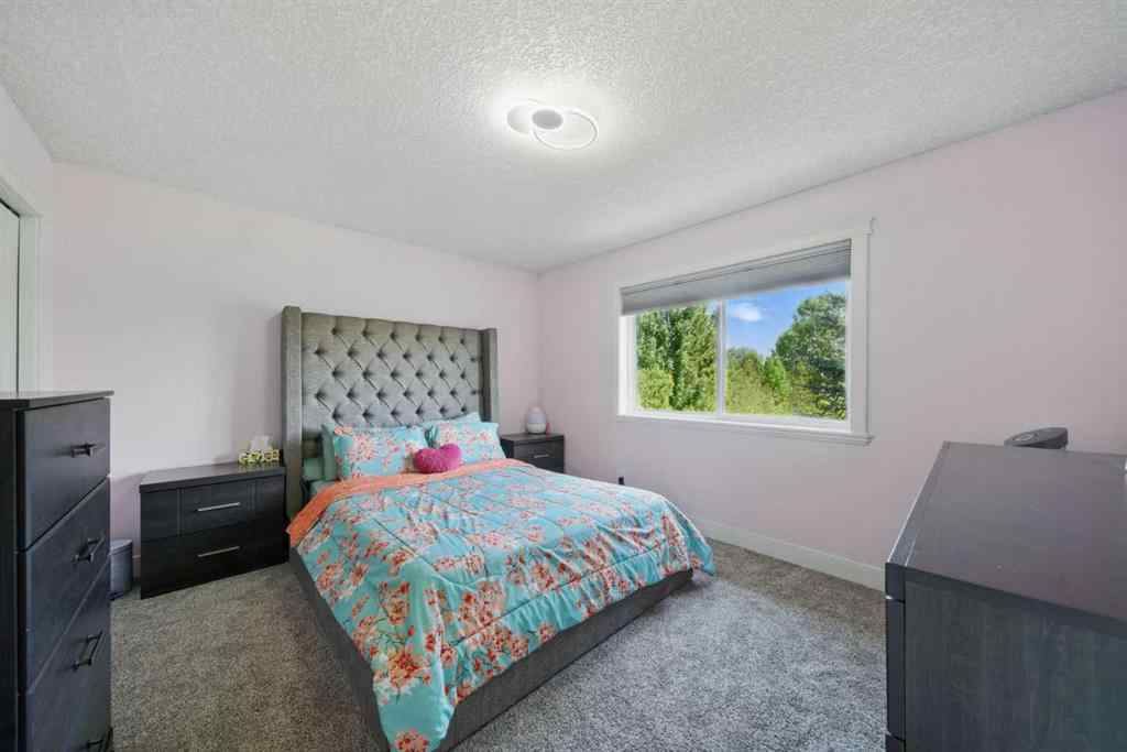 MLS® A2269150 - 31 Lynx Meadows Court NW in NONE Calgary, Residential