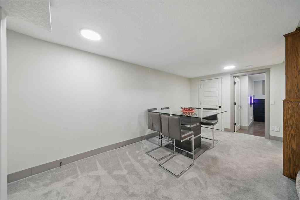 MLS® A2269150 - 31 Lynx Meadows Court NW in NONE Calgary, Residential