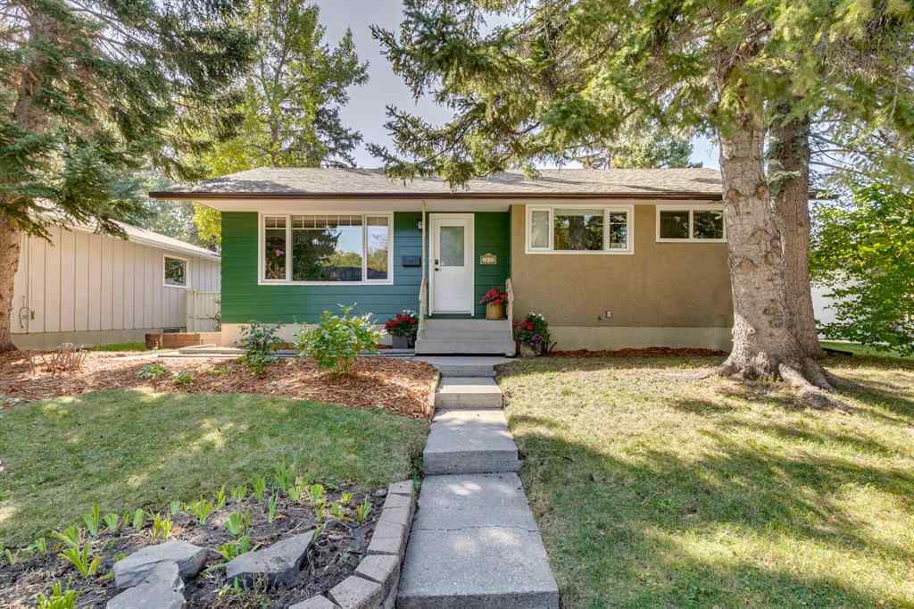 MLS&reg; # A2269154 - 3235 Bearspaw Drive NW in Brentwood Calgary, Residential Open Houses