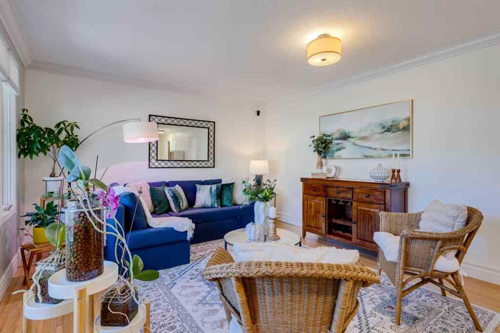 MLS&reg; # A2269154 - 3235 Bearspaw Drive NW in Brentwood Calgary, Residential Open Houses