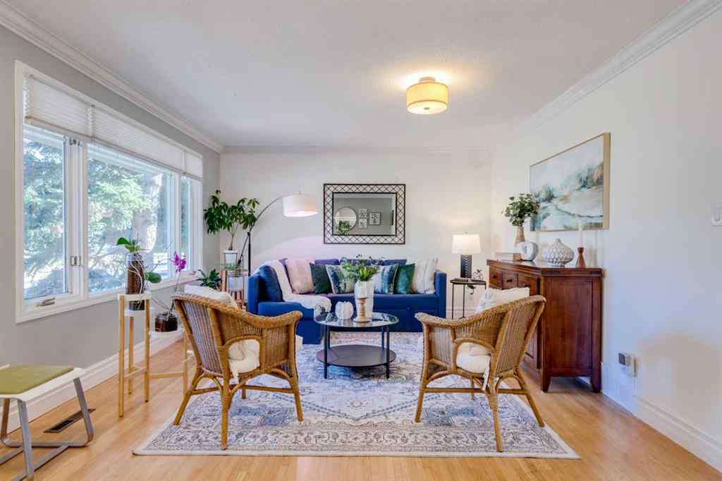 MLS&reg; # A2269154 - 3235 Bearspaw Drive NW in Brentwood Calgary, Residential Open Houses