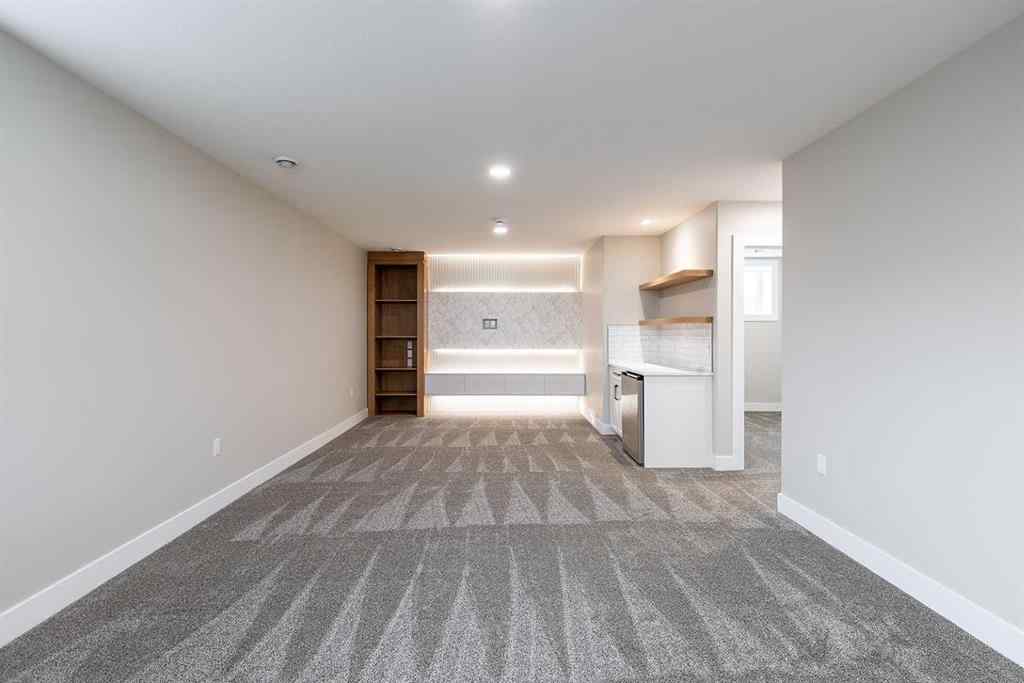 MLS® A2269155 - 111 Sierra Road SW in SW Southridge Medicine Hat, Residential