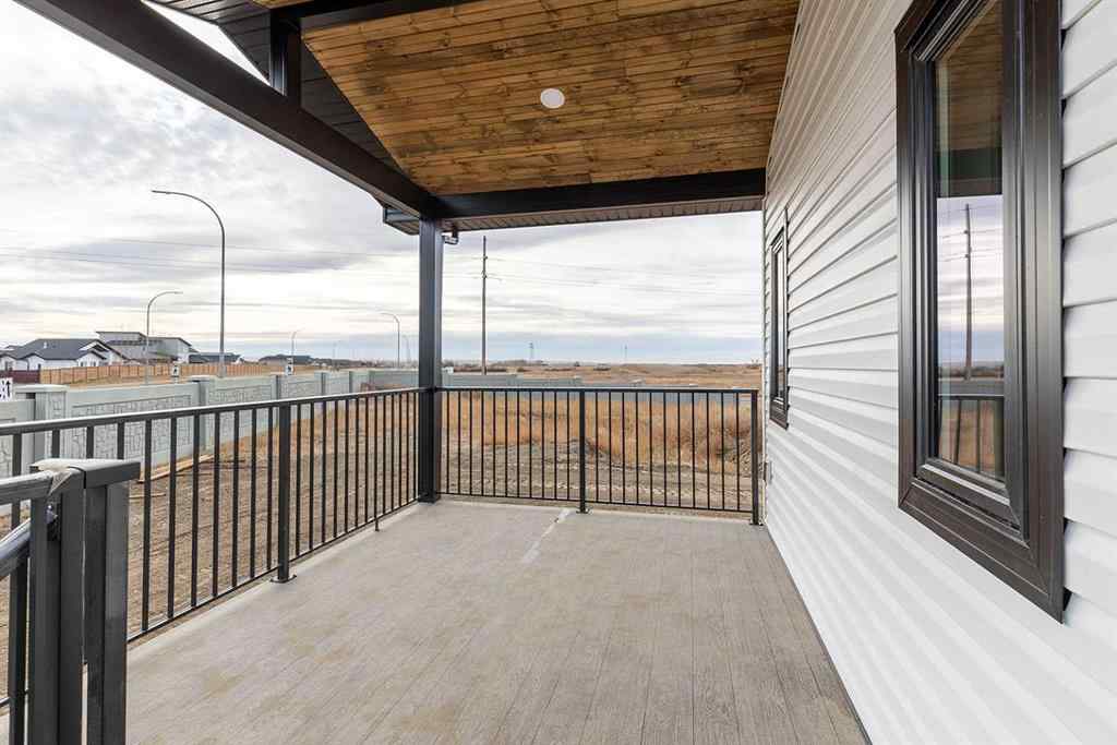MLS® A2269155 - 111 Sierra Road SW in SW Southridge Medicine Hat, Residential