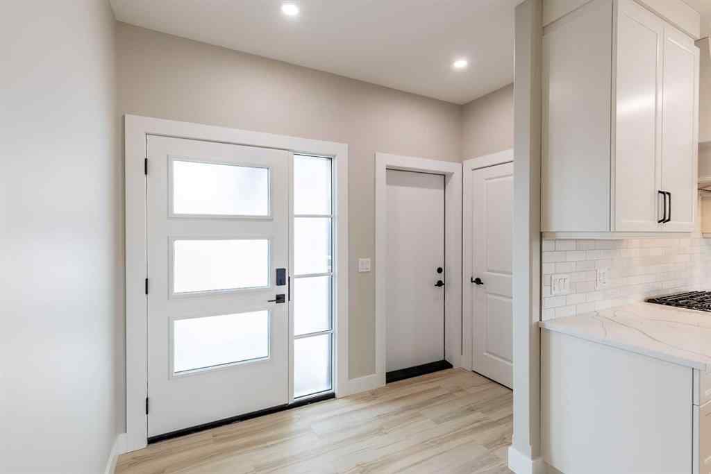 MLS® A2269155 - 111 Sierra Road SW in SW Southridge Medicine Hat, Residential