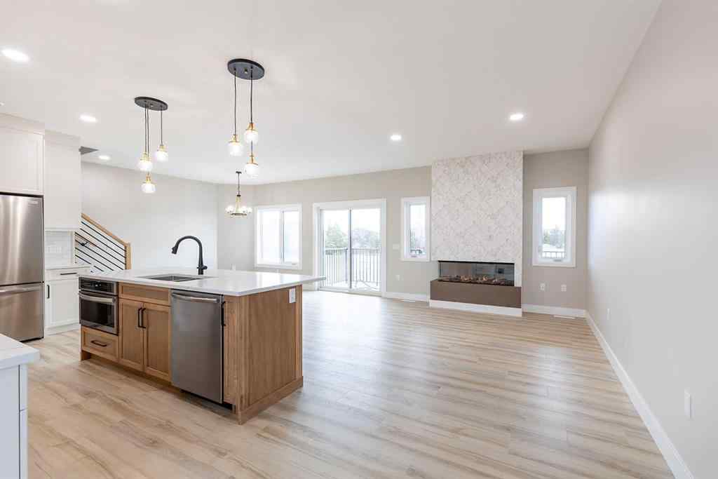 MLS® A2269155 - 111 Sierra Road SW in SW Southridge Medicine Hat, Residential