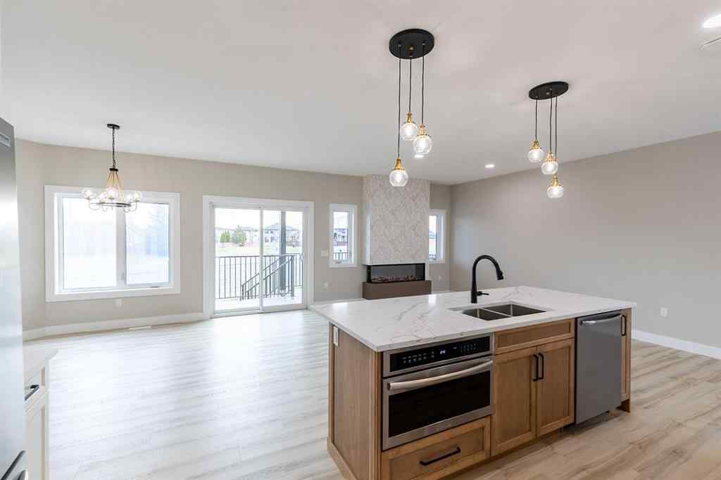 MLS® A2269155 - 111 Sierra Road SW in SW Southridge Medicine Hat, Residential