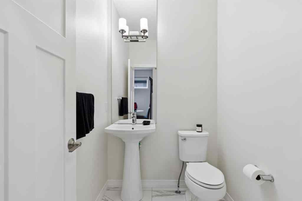 MLS® A2269159 - 44 Riviera Court  in Riviera Cochrane, Residential