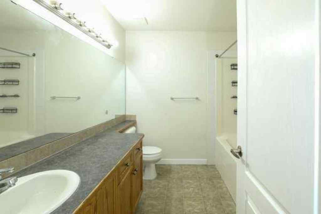 MLS® A2269161 - 22 Keen Crescent  in Kingsgate Red Deer, Residential