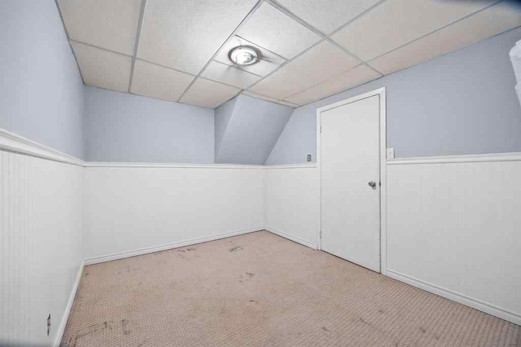 MLS® A2269164 - 10444 Maplecreek Drive SE in Maple Ridge Calgary, Residential