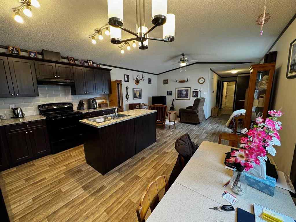 MLS&reg; # A2269170 - 84 Greenwood Villa   in Newcastle Drumheller, Mobile Open Houses