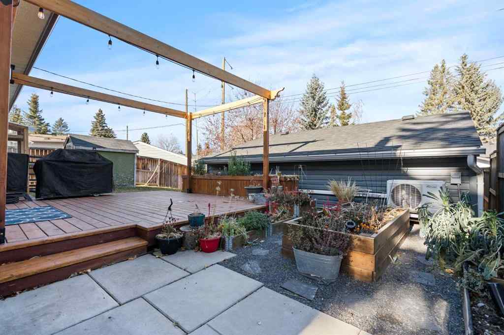 MLS® A2269173 - 2628 106 Avenue SW in Cedarbrae Calgary, Residential