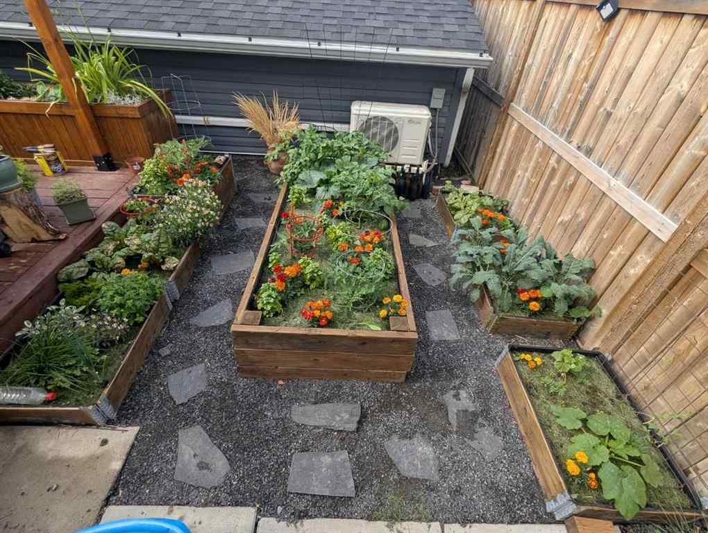 MLS® A2269173 - 2628 106 Avenue SW in Cedarbrae Calgary, Residential