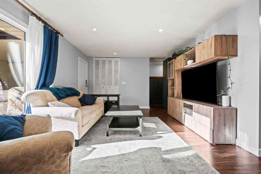 MLS® A2269173 - 2628 106 Avenue SW in Cedarbrae Calgary, Residential