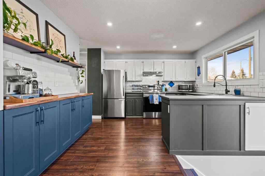 MLS® A2269173 - 2628 106 Avenue SW in Cedarbrae Calgary, Residential