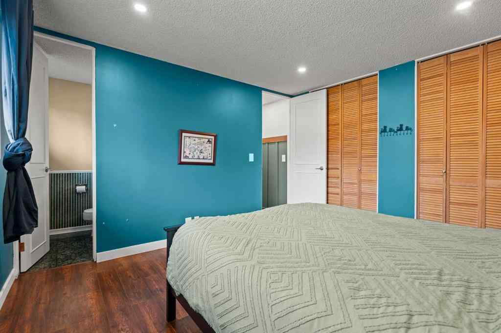 MLS® A2269173 - 2628 106 Avenue SW in Cedarbrae Calgary, Residential