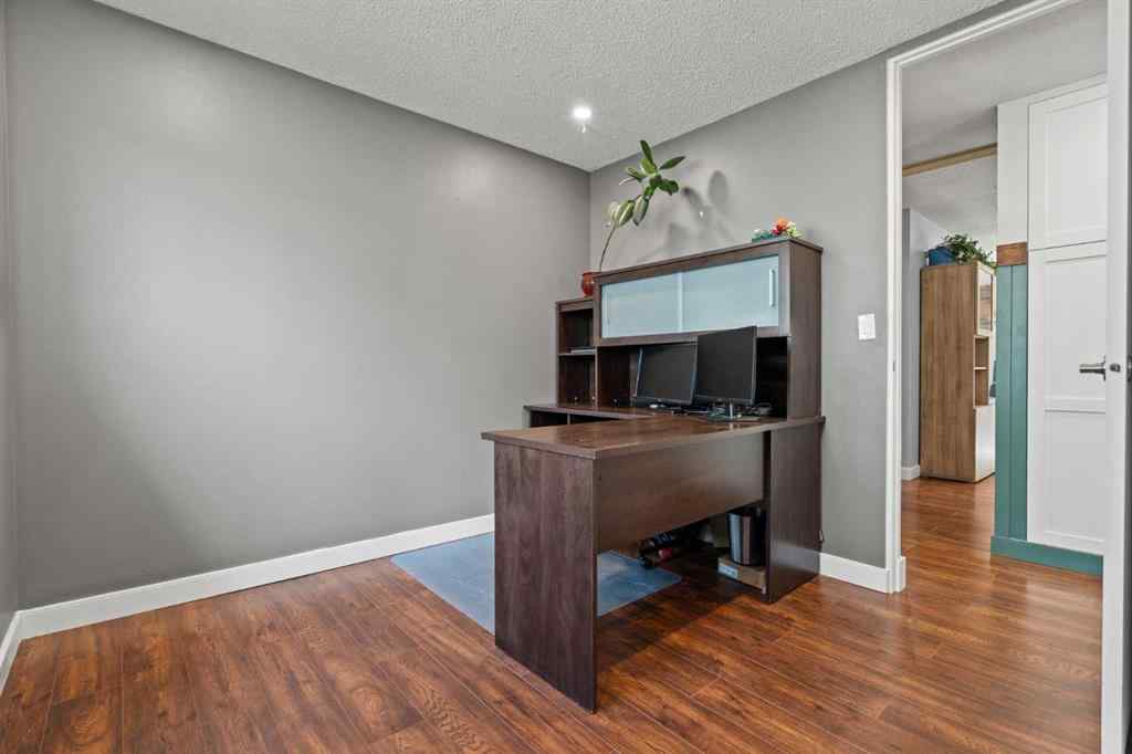 MLS® A2269173 - 2628 106 Avenue SW in Cedarbrae Calgary, Residential