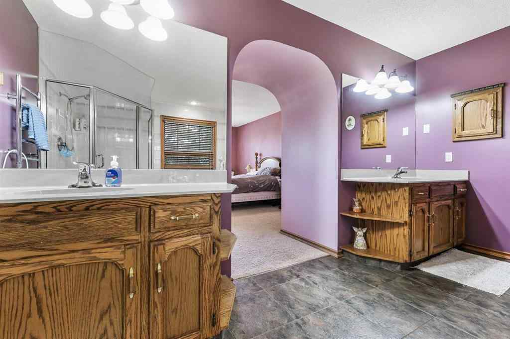 MLS® A2269176 - 322 Douglas Woods Court SE in Douglasdale/Glen Calgary, Residential