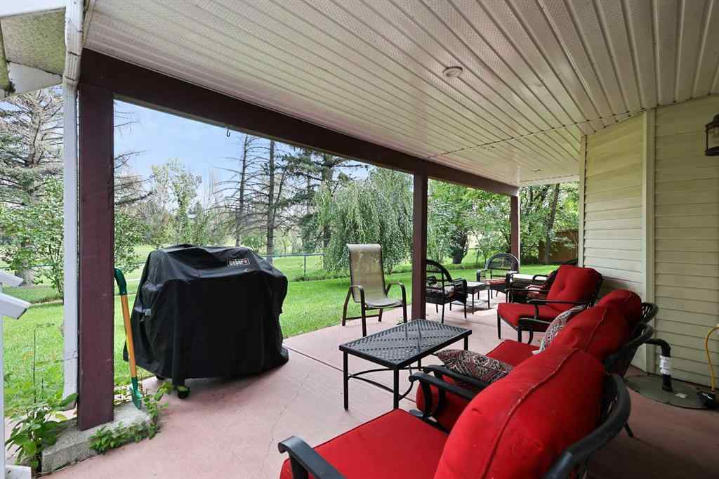 MLS® A2269176 - 322 Douglas Woods Court SE in Douglasdale/Glen Calgary, Residential