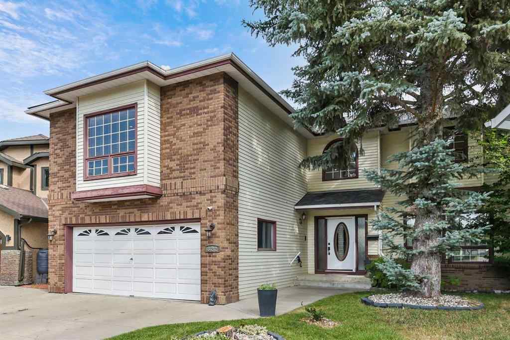MLS® A2269176 - 322 Douglas Woods Court SE in Douglasdale/Glen Calgary, Residential