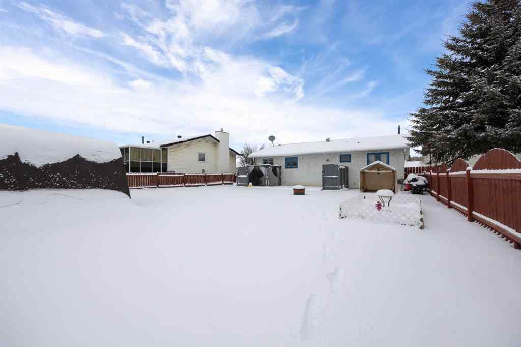 MLS&reg; # A2269179 - 137 Parmenter Crescent  in Dickinsfield Fort McMurray, Residential Open Houses
