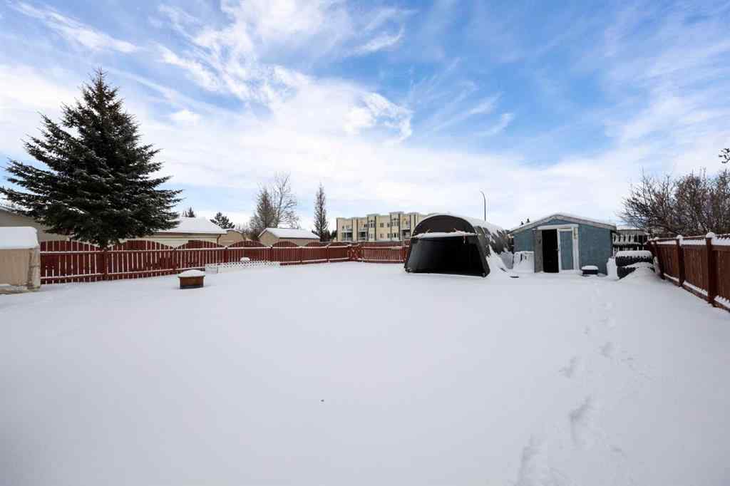 MLS&reg; # A2269179 - 137 Parmenter Crescent  in Dickinsfield Fort McMurray, Residential Open Houses