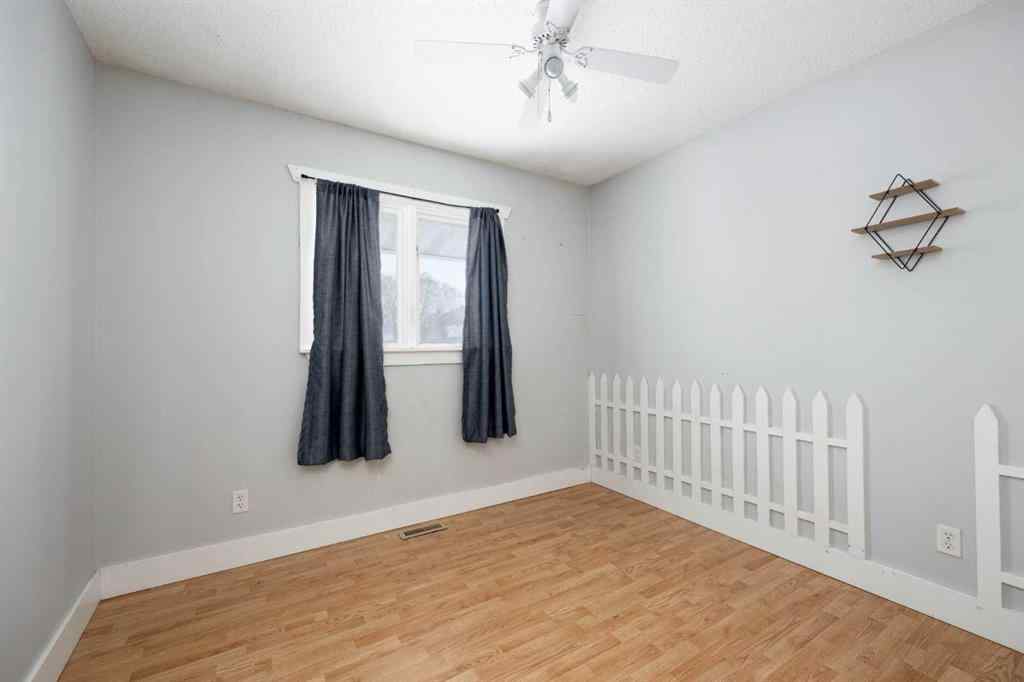 MLS&reg; # A2269179 - 137 Parmenter Crescent  in Dickinsfield Fort McMurray, Residential Open Houses