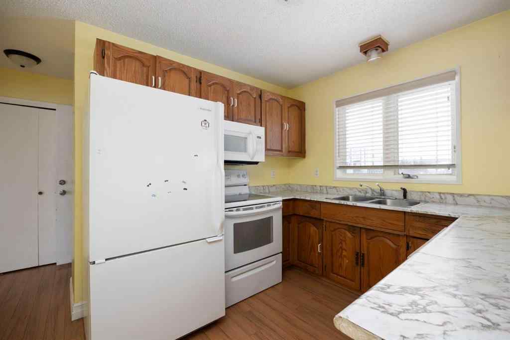 MLS&reg; # A2269179 - 137 Parmenter Crescent  in Dickinsfield Fort McMurray, Residential Open Houses